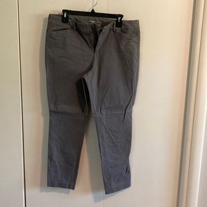 Old Navy Pixie Gray Size 14